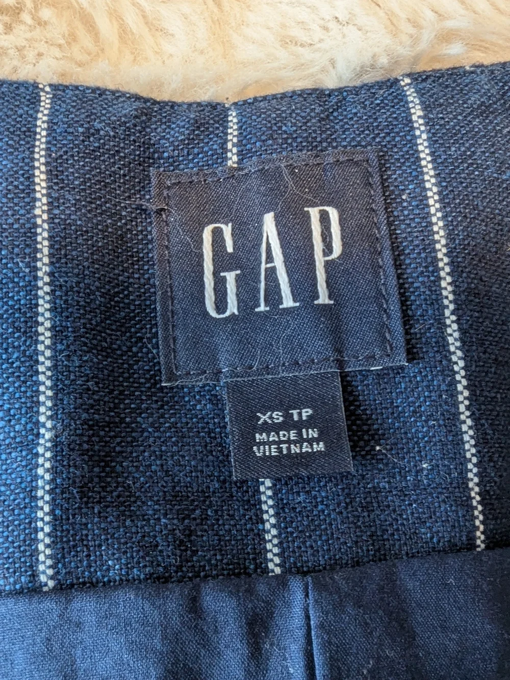Gap Navy Pinstripe Linen Button Front Vest - Picture 6 of 7